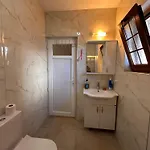Alacati Stone House Fun - With Private Pool Вілла *