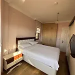 Alacati Stone House Fun - With Private Pool Вілла Чешме