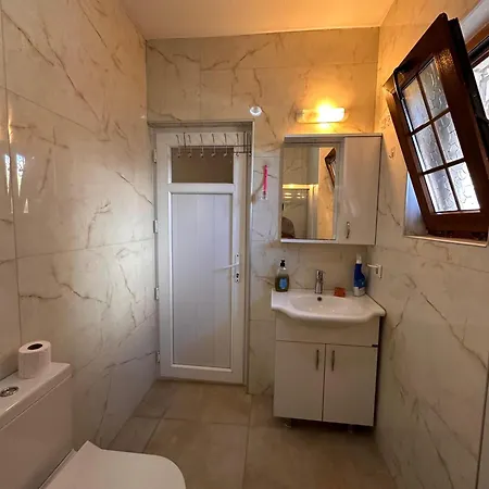 Alacati Stone House Fun - With Private Pool 빌라 *