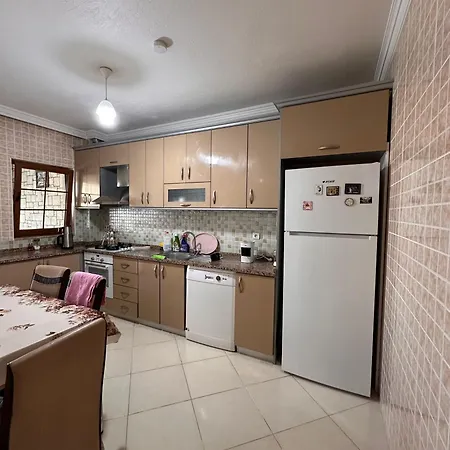 빌라 Alacati Stone House Fun - With Private Pool Çeşme