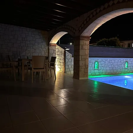 Alacati Stone House Fun - With Private Pool * Çeşme