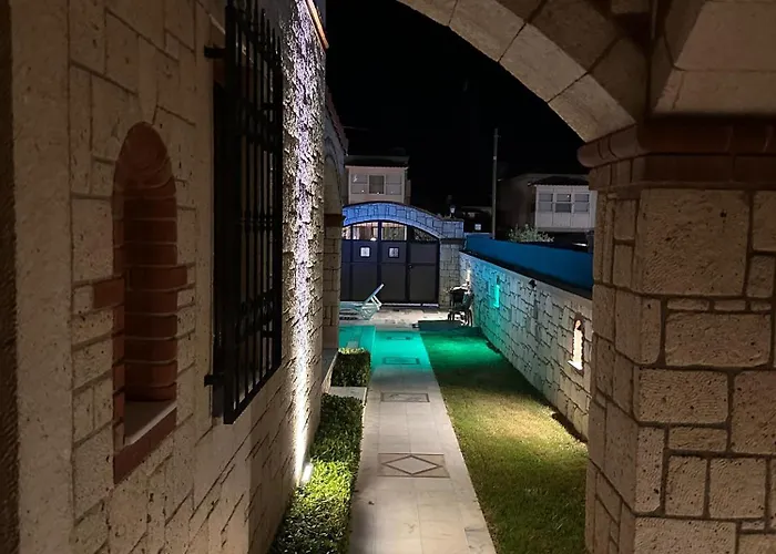 Alacati Stone House Fun - With Private Pool *