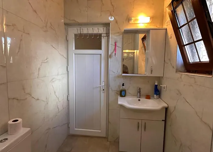 Alacati Stone House Fun - With Private Pool Villa *