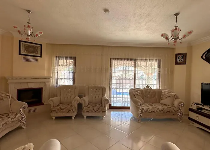 Alacati Stone House Fun - With Private Pool *